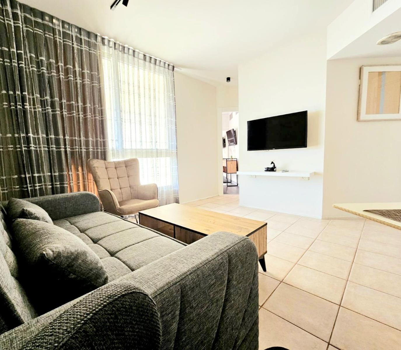 Go To Apartments In Leonardo Bat Yam Exterior foto